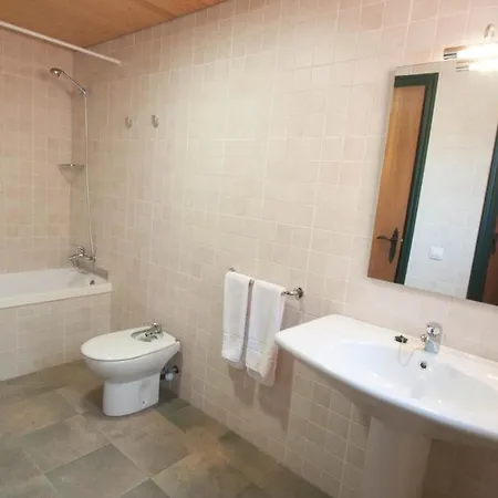 Sleeps 8 With Pool Air Con And Wifi Villa Lloret de Mar